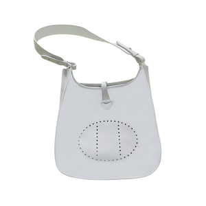 Frauen Einfache Mini -Crossbody -Handtasche mit hohlen Buchstabendesign